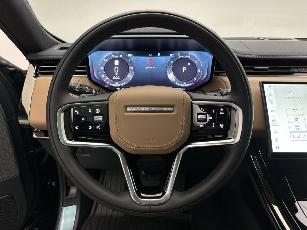 Used 2024 Santorini Black Metallic Land Rover SE image 18