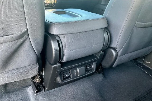 Used 2022 Black GMC Elevation image 11