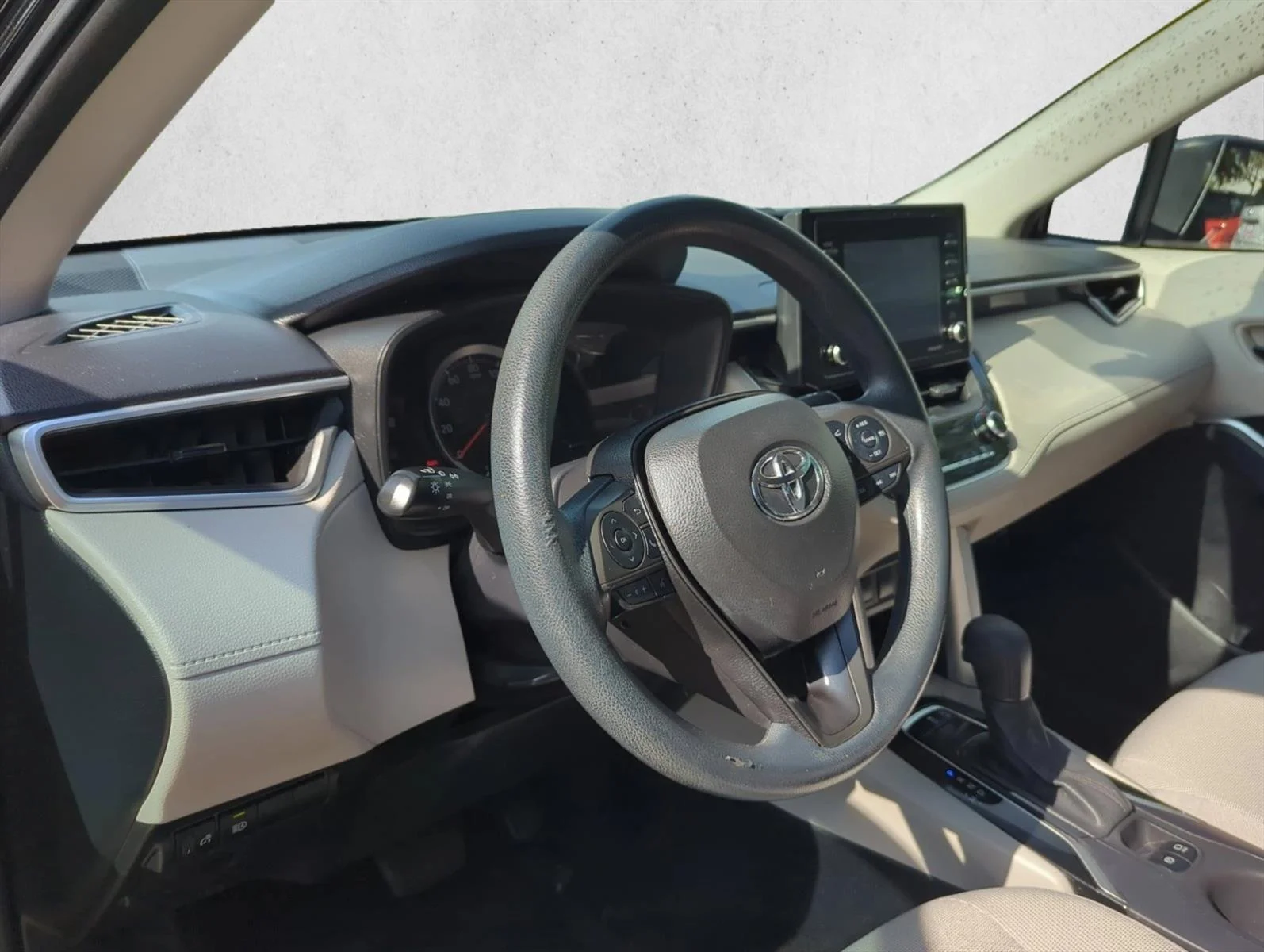 Used 2022 Jet Black Toyota L image 16