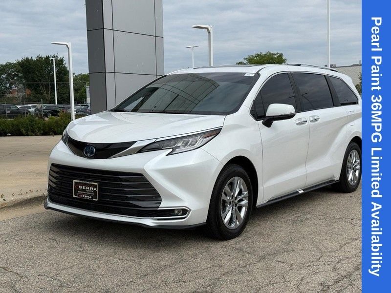 Used 2025 Pearl Toyota Limited image 7