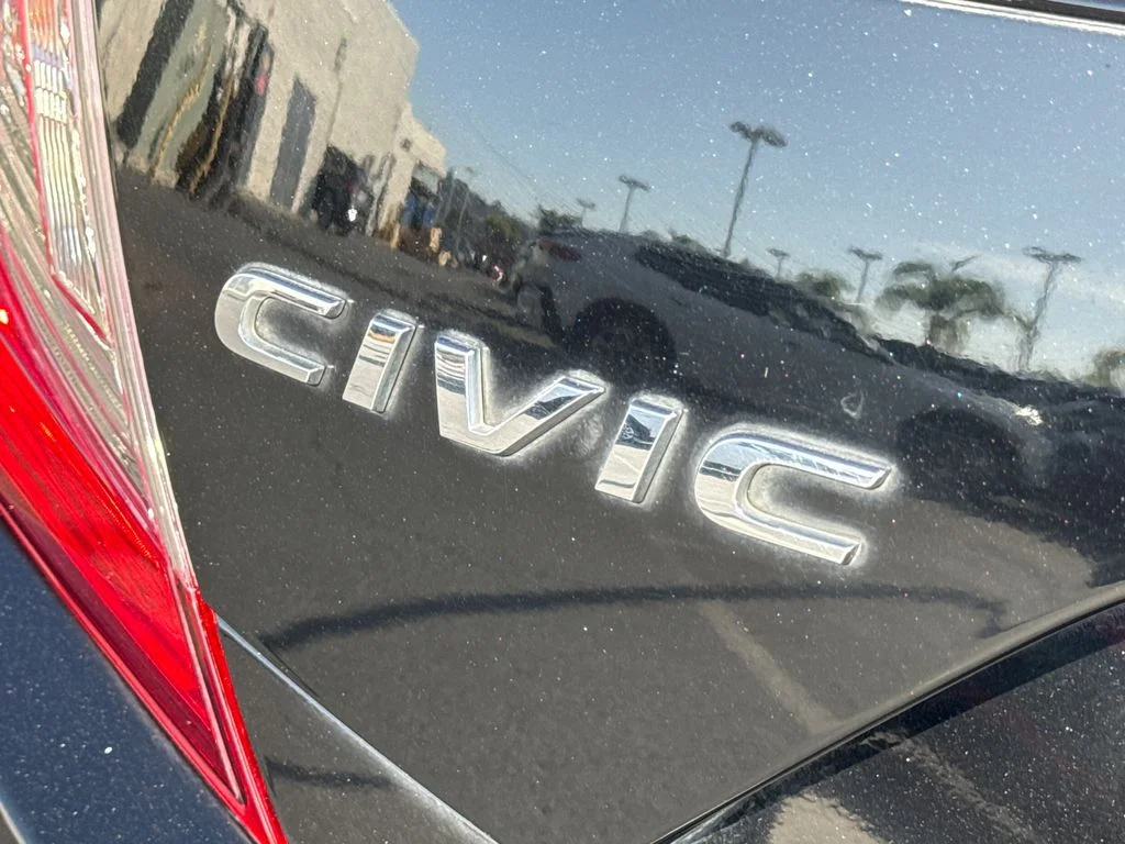 Used 2016 Black Honda EX-T image 9