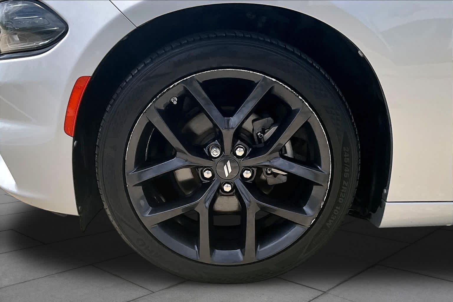 Used 2022 Triple Nickel Clearcoat Dodge SXT image 10