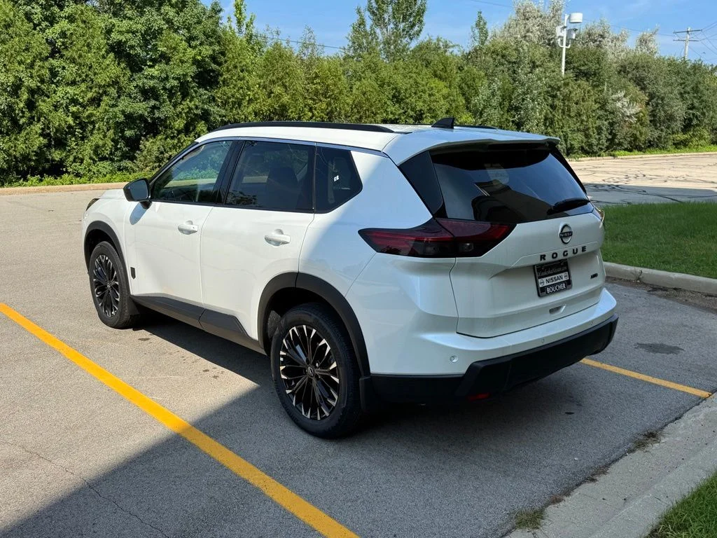 New 2026 Everest White Pearl Tricoat Nissan Dark Armor image 6