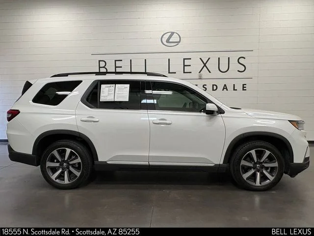 Used 2024 White Honda Touring image 3