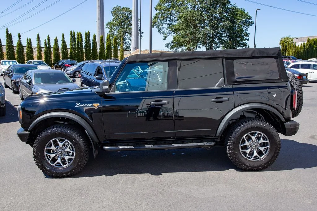 Used 2021 Shadow Black Ford 4WD Badlands image 8