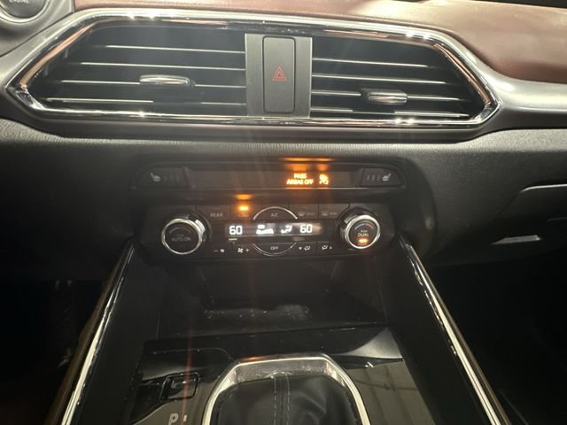 Used 2017 Black Mazda Signature image 21