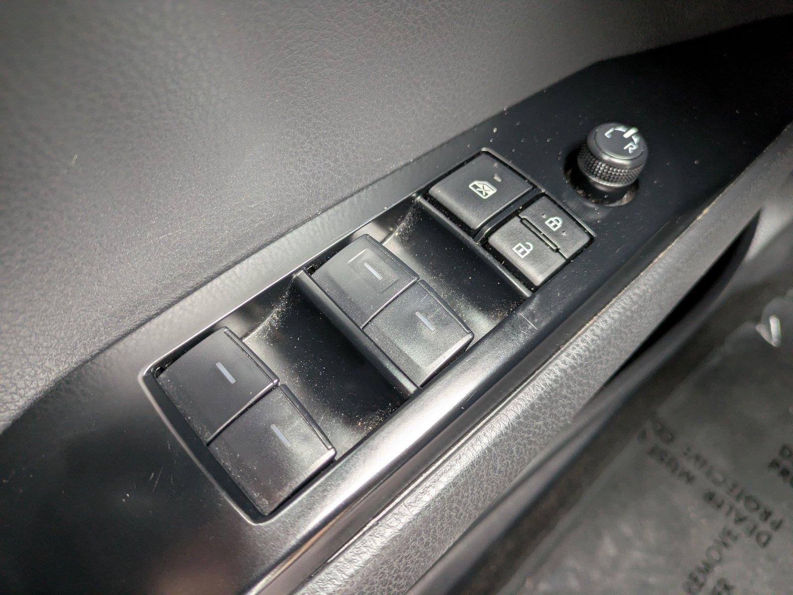 Certified Used 2025  Toyota SE image 21