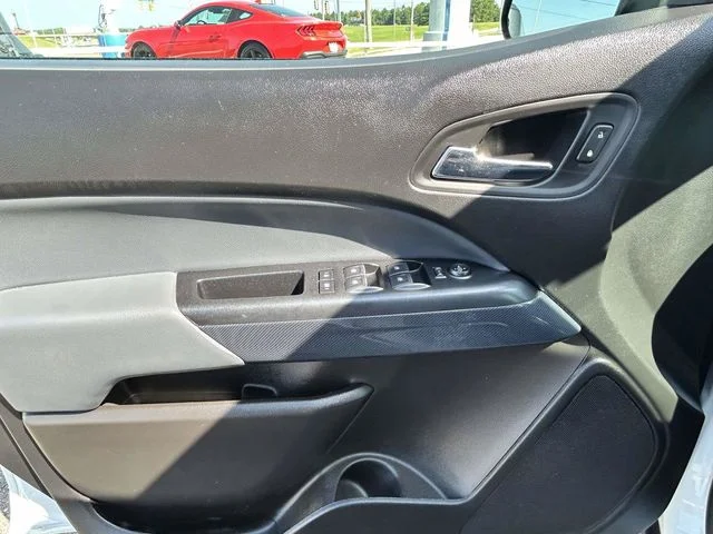 Used 2020 Summit White Chevrolet Z71 image 16