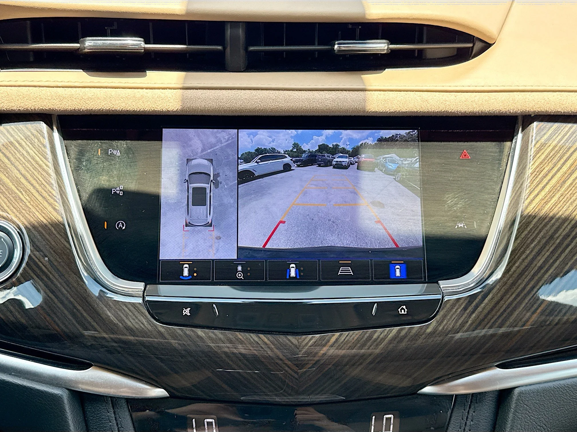 2024 Cadillac XT6 Premium Luxury - Photo 36