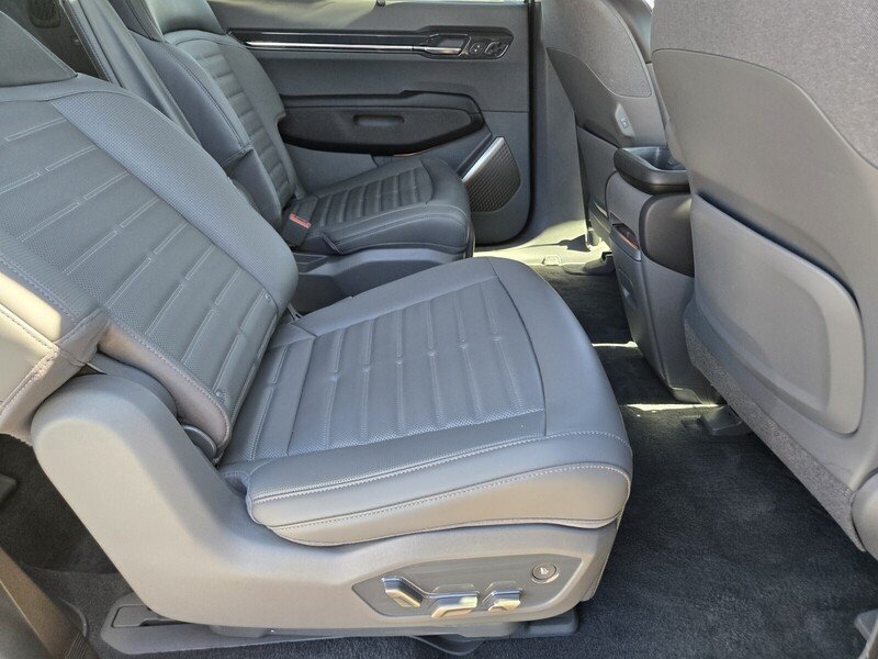 Used 2024 Ivory KIA LAND AWD image 15