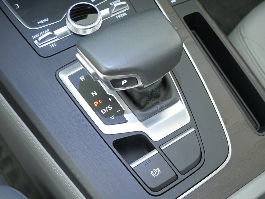 Used 2020 Blue Audi 45 Premium Plus image 45