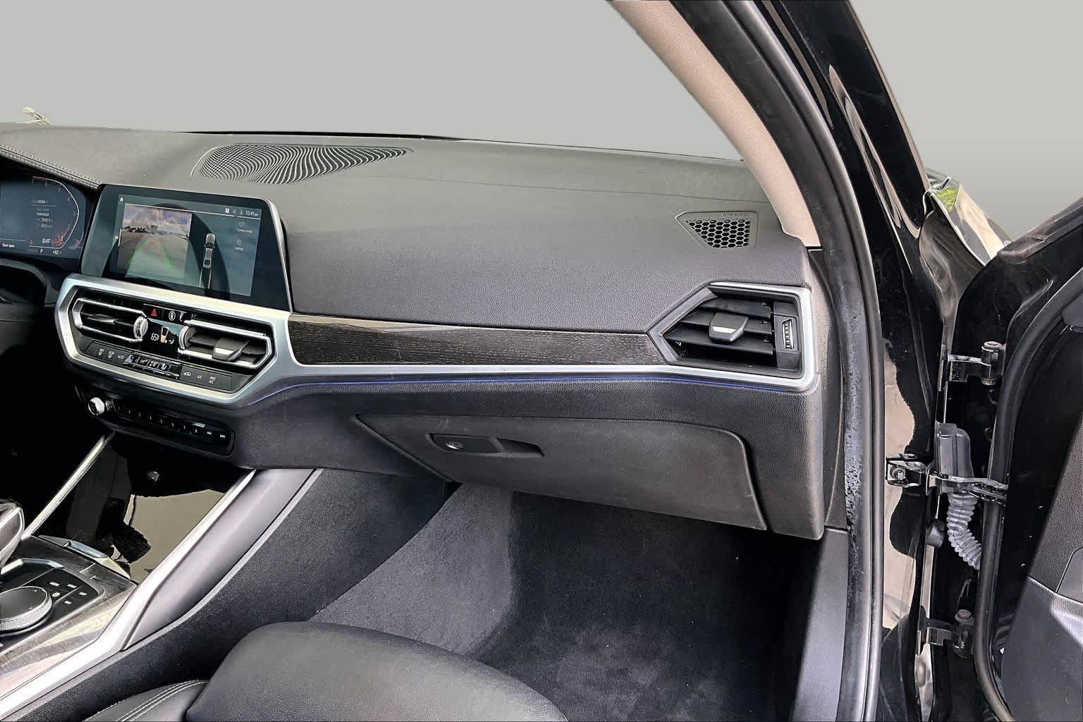 Used 2019 Jet Black BMW 330i image 17