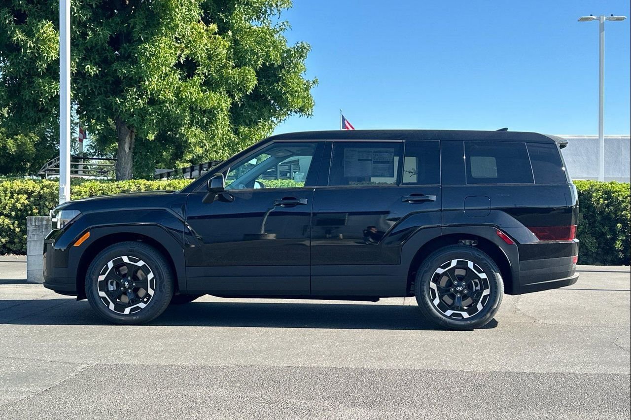 New 2026 Phantom Black Hyundai SE FWD image 7