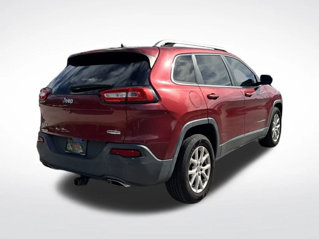 Used 2015 Deep Cherry Red Crystal Jeep Latitude image 5