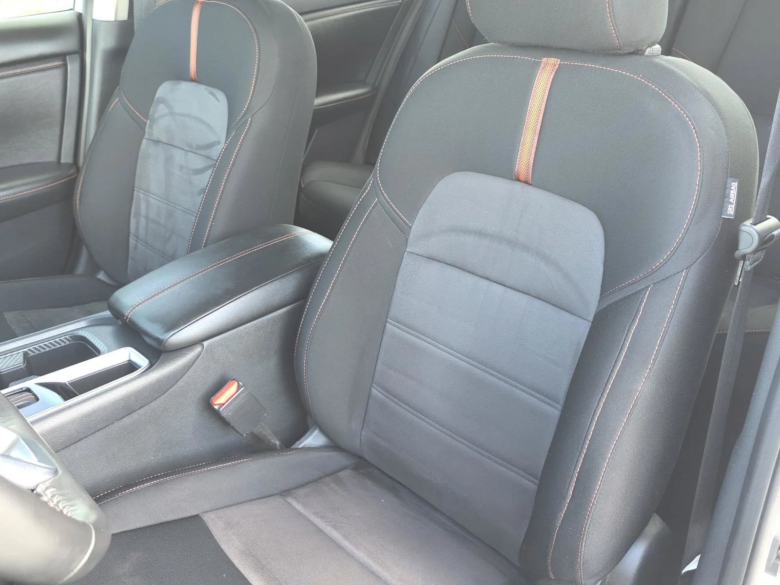 Used 2024 Aspen White Tricoat/Super Black Nissan SR image 12