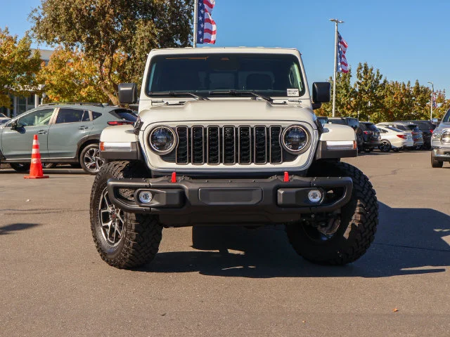 Used 2026 White Jeep Rubicon X image 2