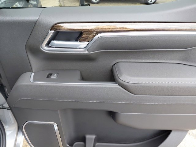 New 2026 Sterling Metallic GMC Elevation image 33