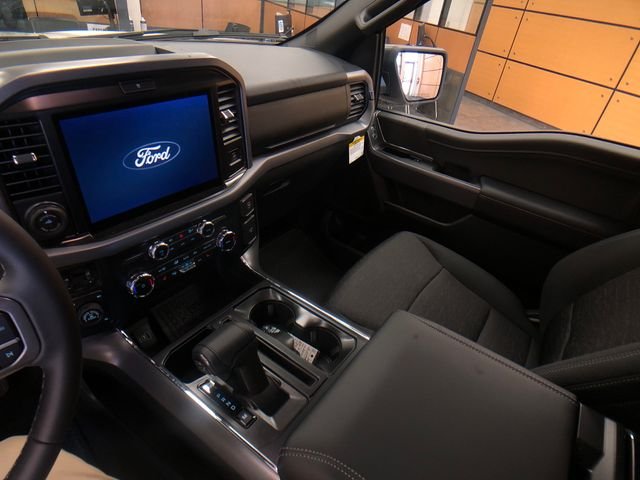 New 2026 Oxford White Ford XLT image 19