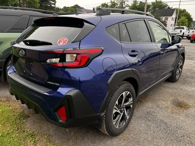 Used 2025 Sapphire Blue Pearl Subaru Premium image 3