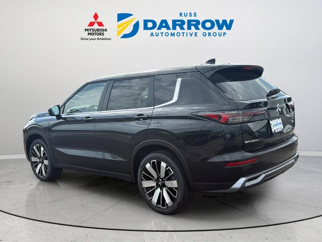 New 2026 Black Mitsubishi SE image 3