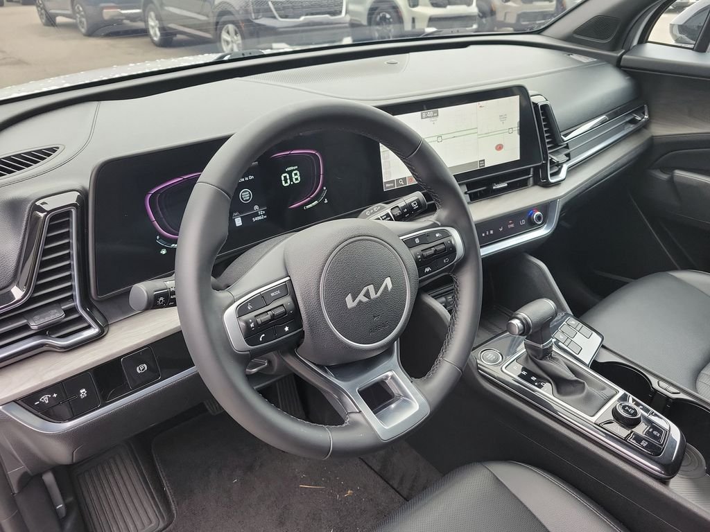 Used 2023 White Kia X-Line image 22