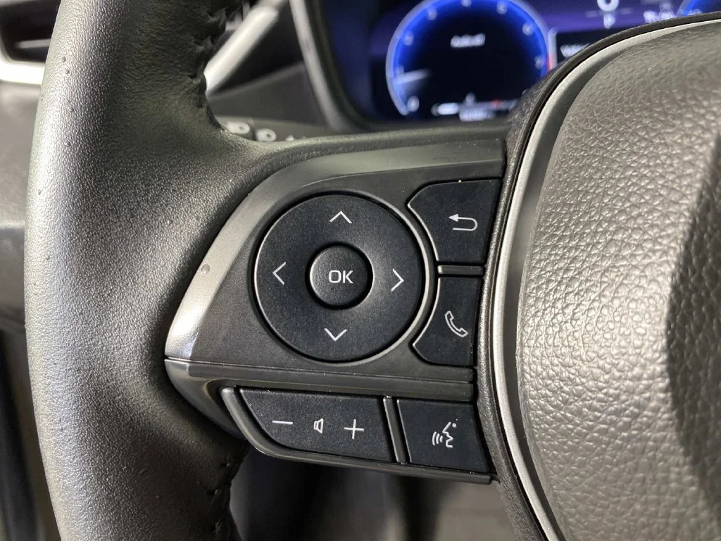 Used 2026 Ice Toyota SE image 16