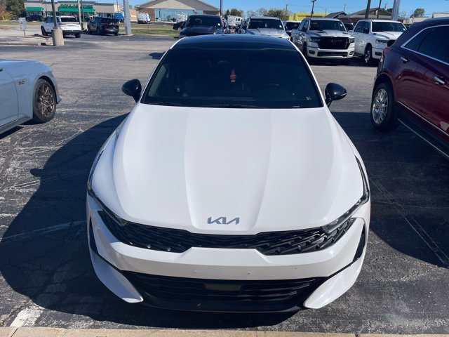 Used 2023 White Kia GT-Line image 4