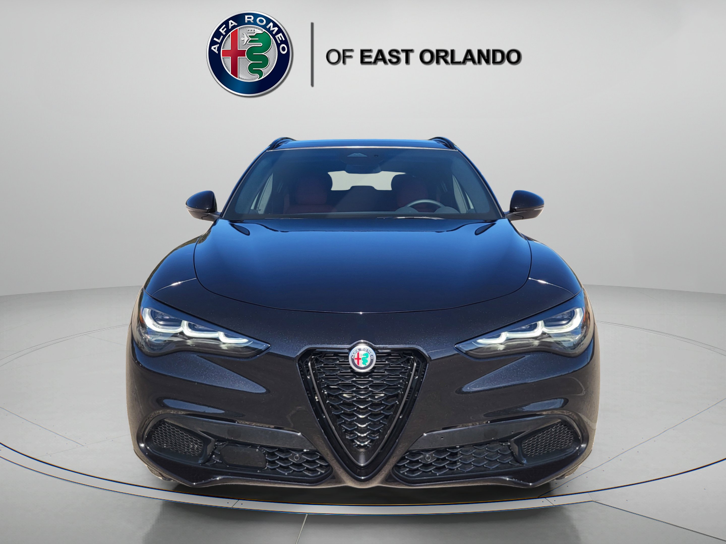 New 2026 Vulcano Black Metallic Alfa Romeo  image 2