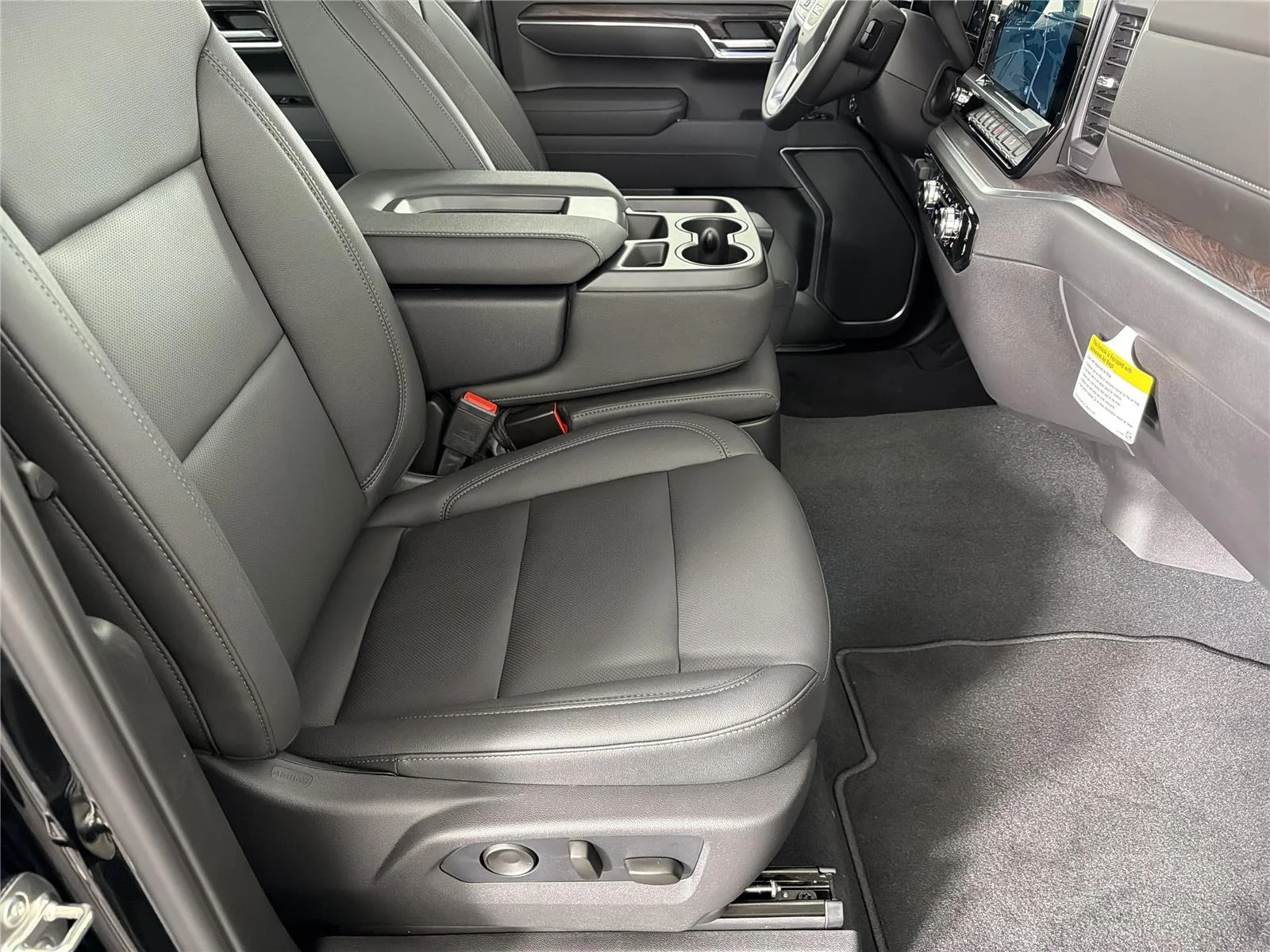 New 2026 Onyx Black GMC SLT image 11
