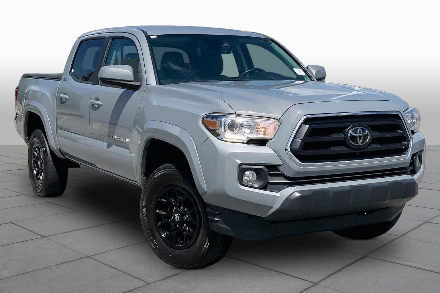 Used 2021 Cement Toyota SR5 image 3