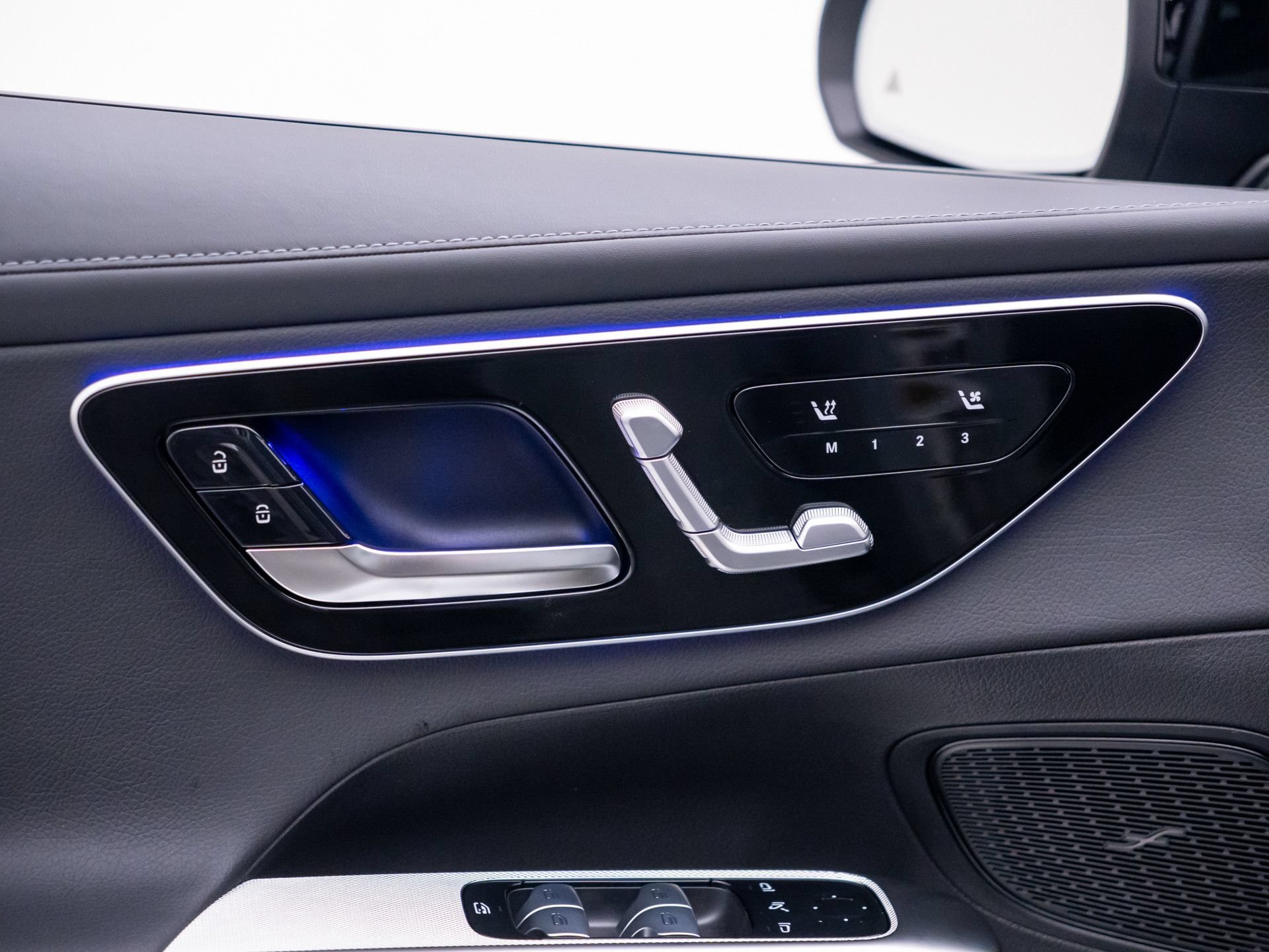 New 2026 MANUFAKTUR Alpine Grey Mercedes-Benz GLC 43 AMG® image 55