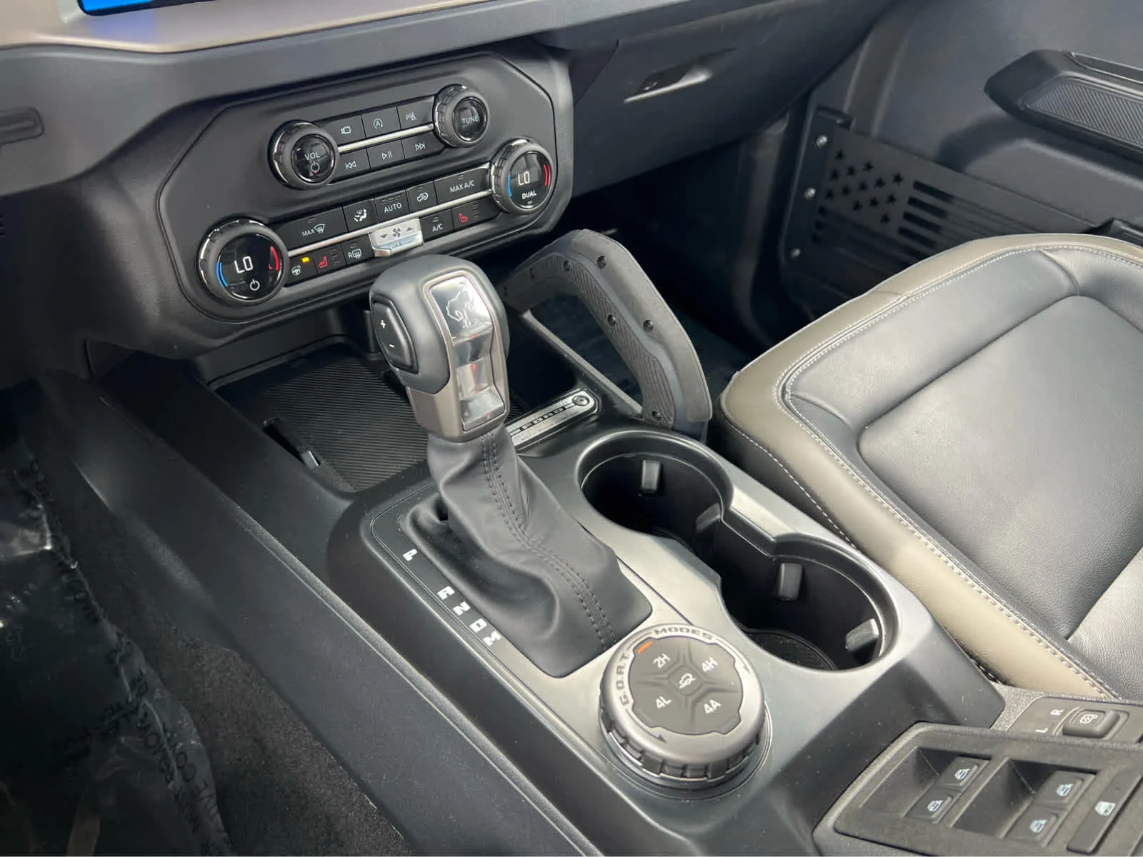Used 2025 Gray Ford Outer Banks image 37