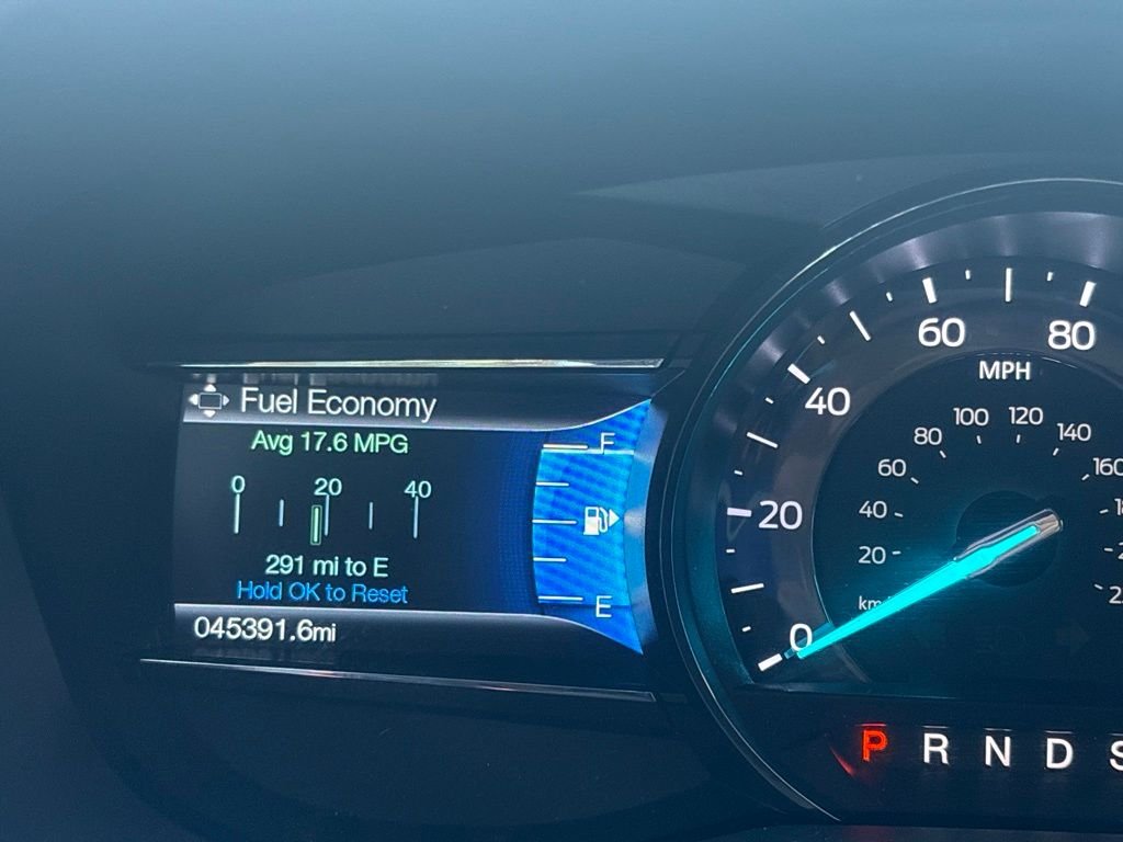 Used 2016 Red Ford Limited image 9