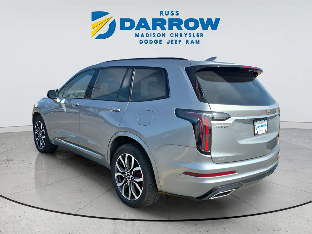 Used 2024  Cadillac Sport image 3