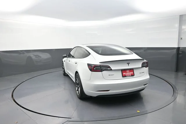 Used 2022  Tesla Long Range image 52