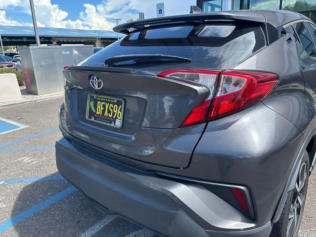Used 2019 Gray Toyota XLE image 11