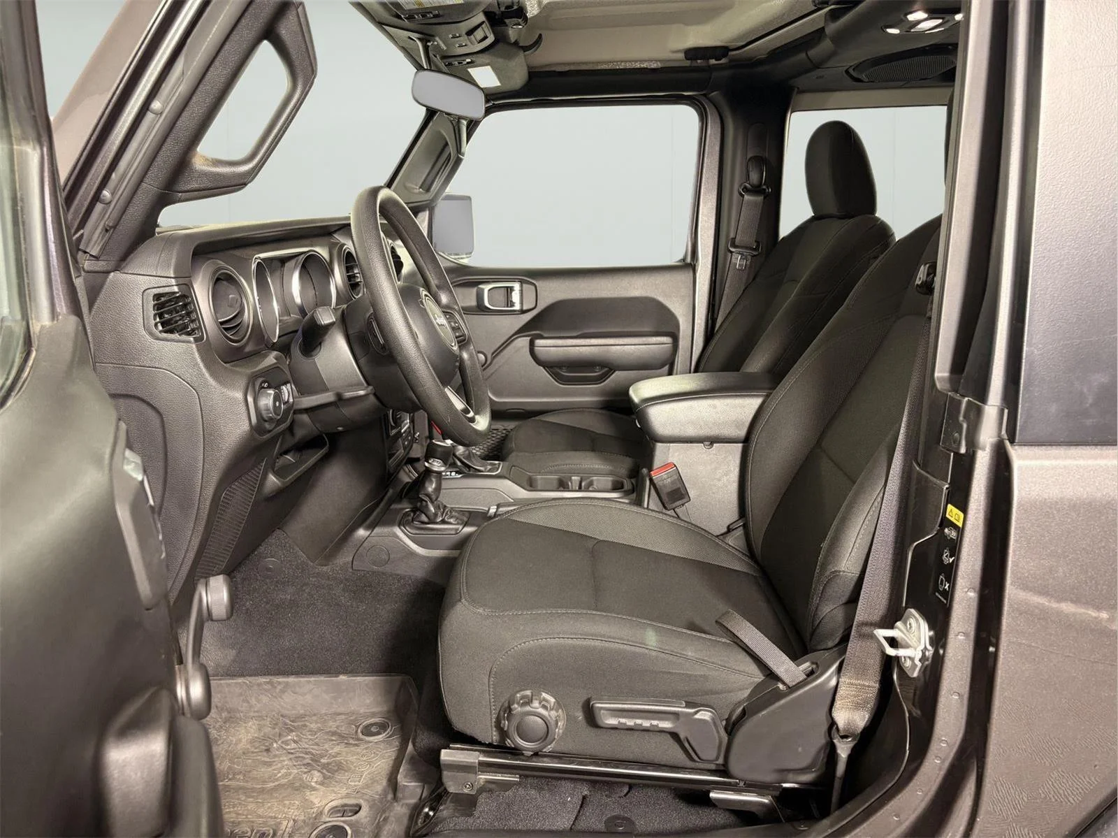 Used 2023 Granite Crystal Metallic Clearcoat Jeep Willys Sport image 12