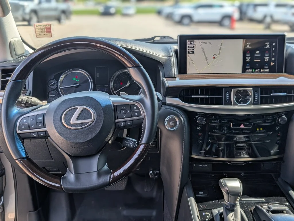 Used 2018 Silver Lexus 570 image 16