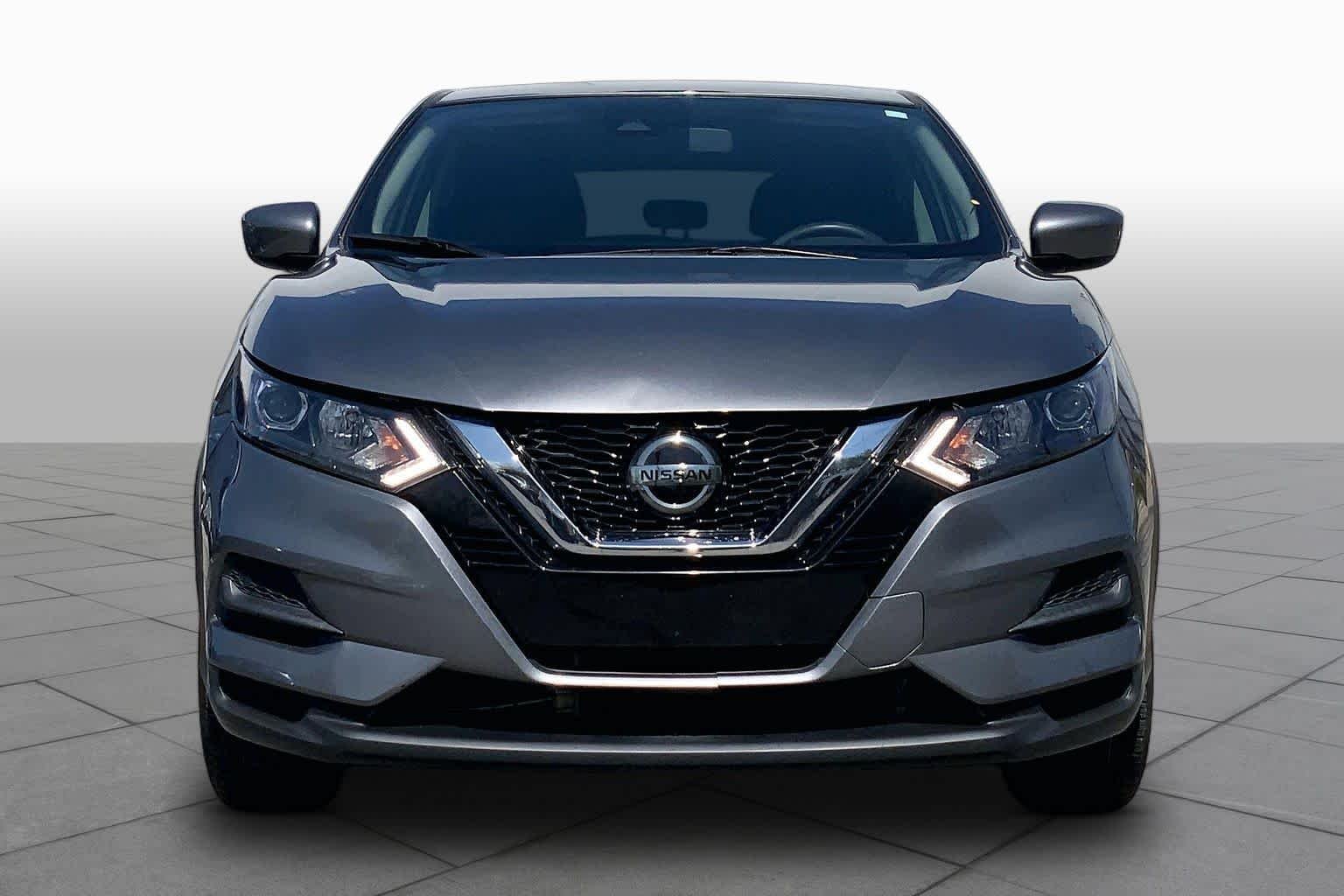 Used 2021 Gun Metallic Nissan S image 4