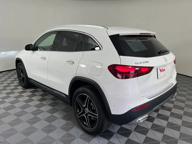 New 2026 Polar White Mercedes-Benz GLA 250 image 48