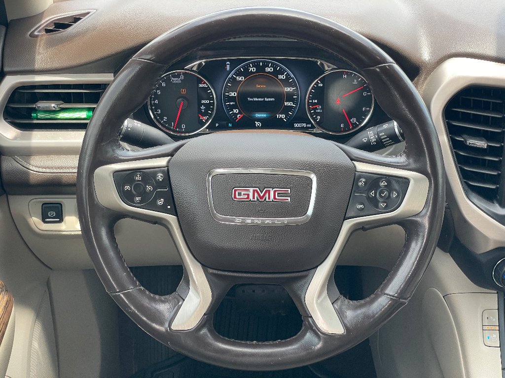 Used 2019 Red Quartz Tintcoat GMC Denali image 5
