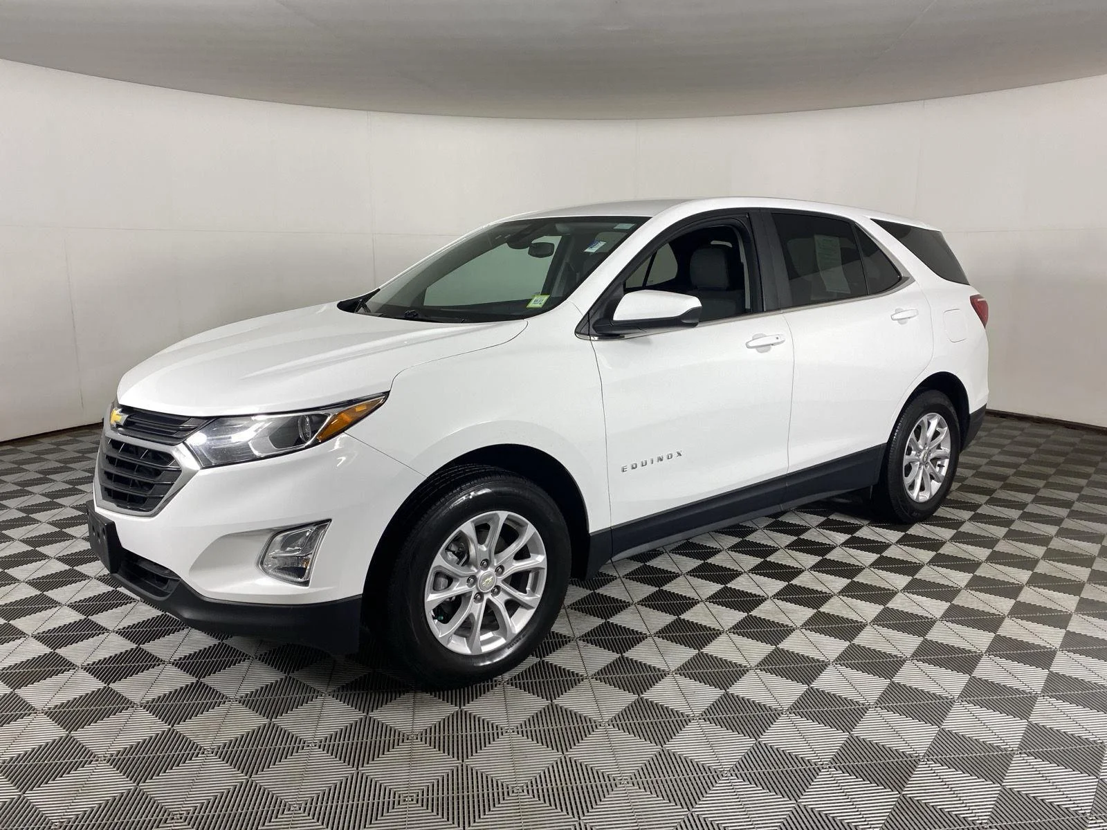 Used 2021 Summit White Chevrolet LT image 3