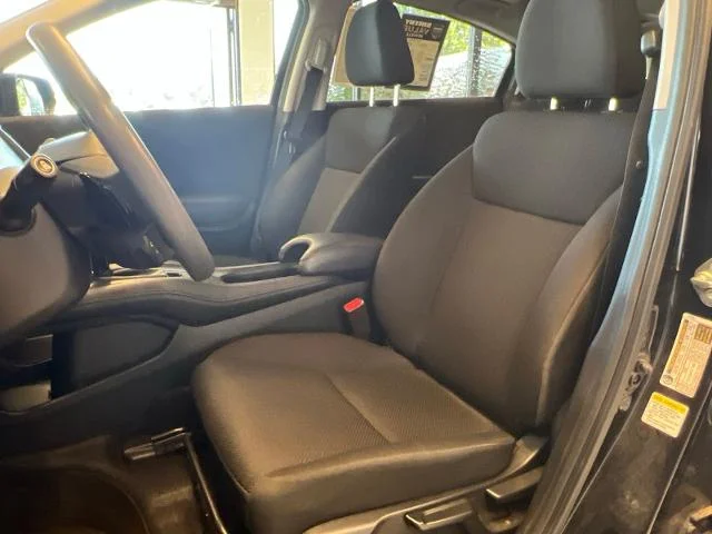 Used 2016 Crystal Black Pearl Honda  image 9