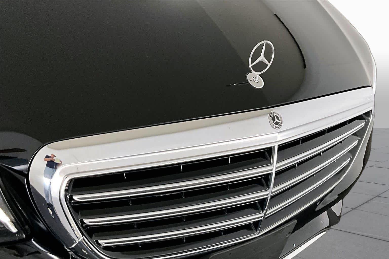 Used 2018 Black Mercedes-Benz E 400 image 29