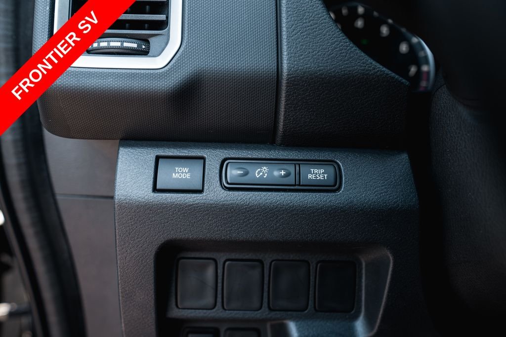 Used 2022 Super Black Nissan SV image 14