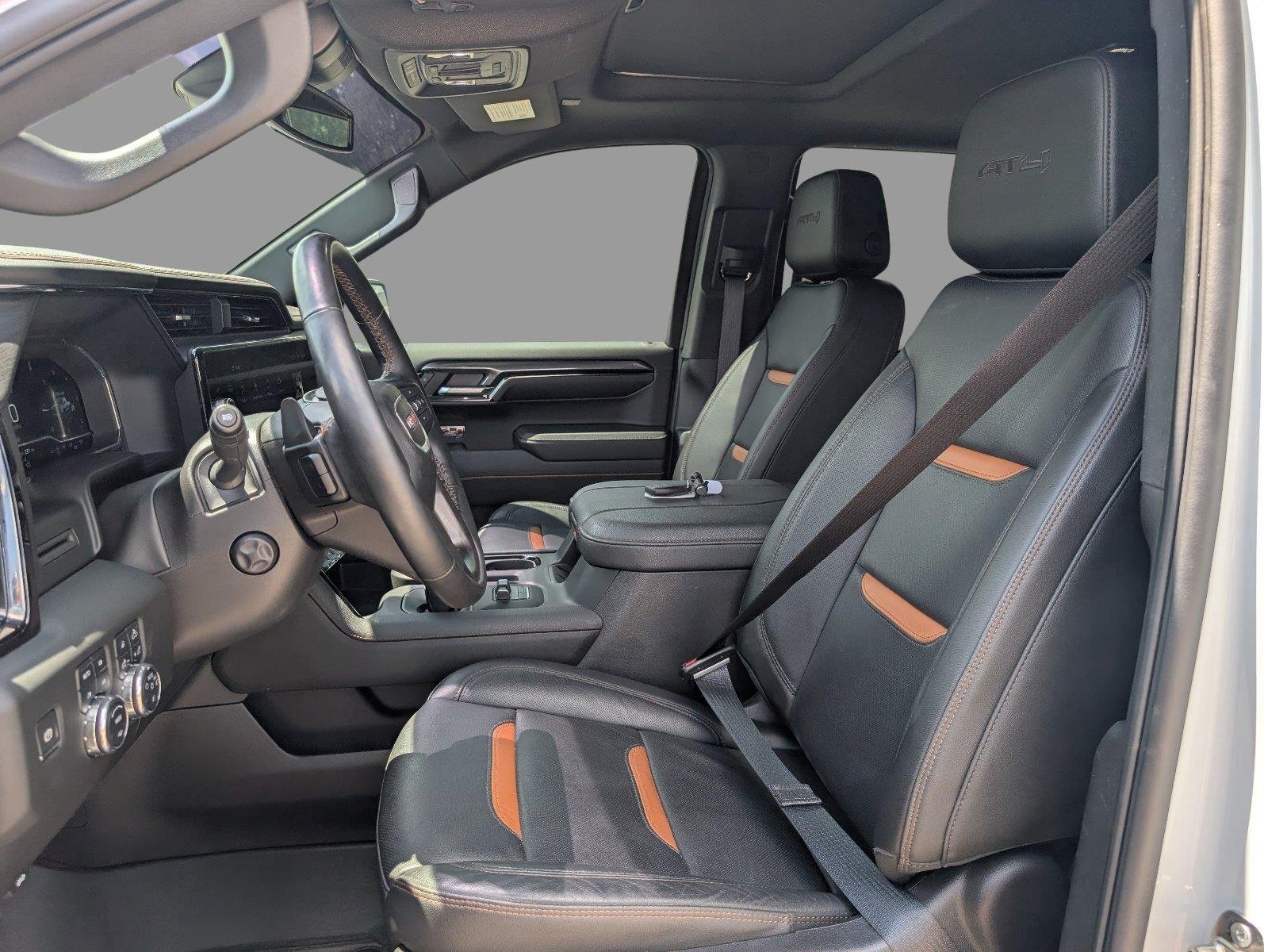 Used 2024 Summit White GMC AT4 image 19