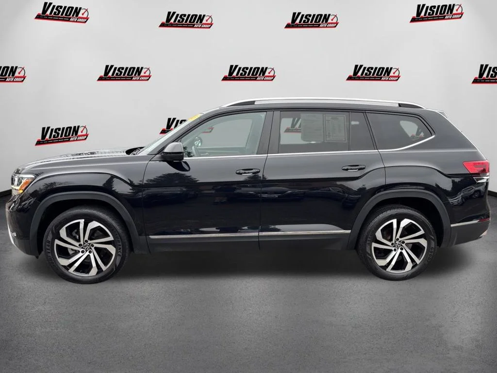 Used 2023  Volkswagen SEL image 9