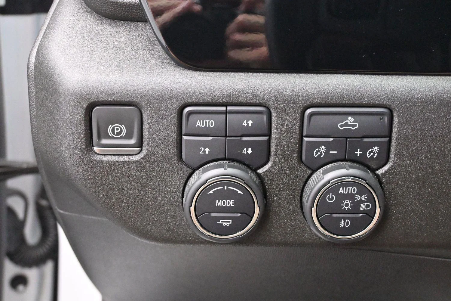 Used 2023 Summit White Chevrolet RST image 26