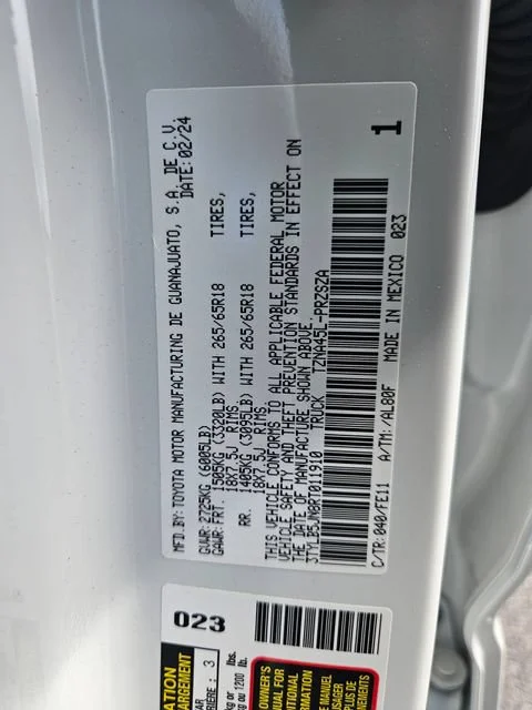 Used 2024 White Toyota SR5 image 30