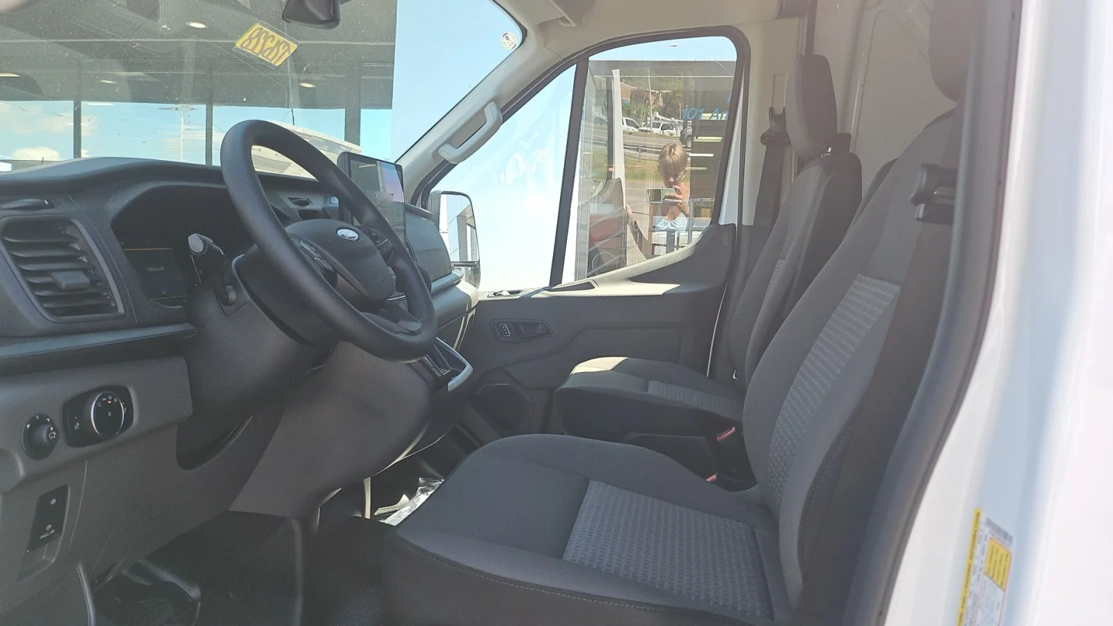 New 2026 Oxford White Ford 250 MR XL RWD image 10